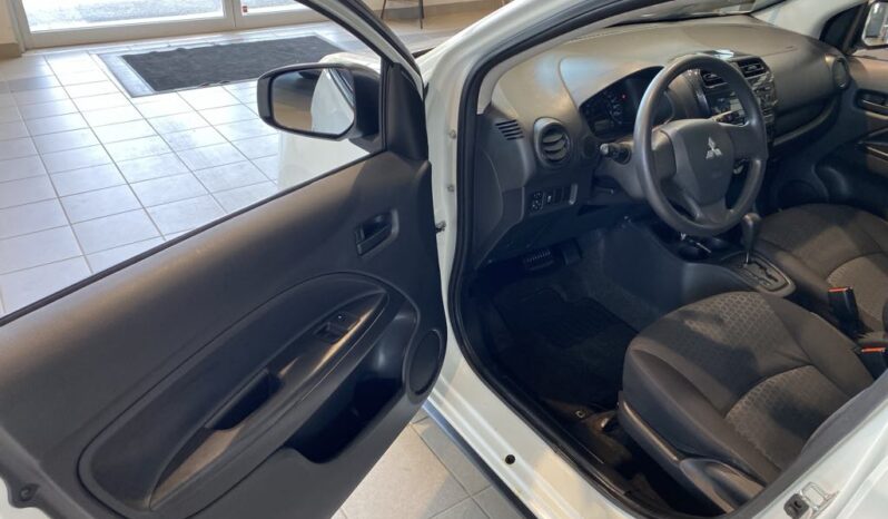 
								2015 Mitsubishi Mirage Es – Cvt full									