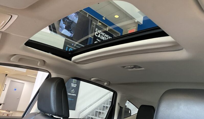
								2016 Honda CR-V Touring Awd full									