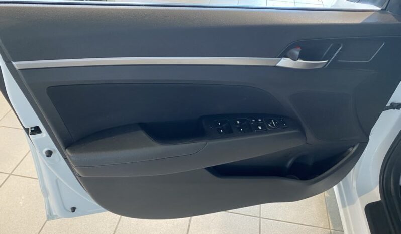 
								2020 Hyundai Elantra Preferred Ivt full									