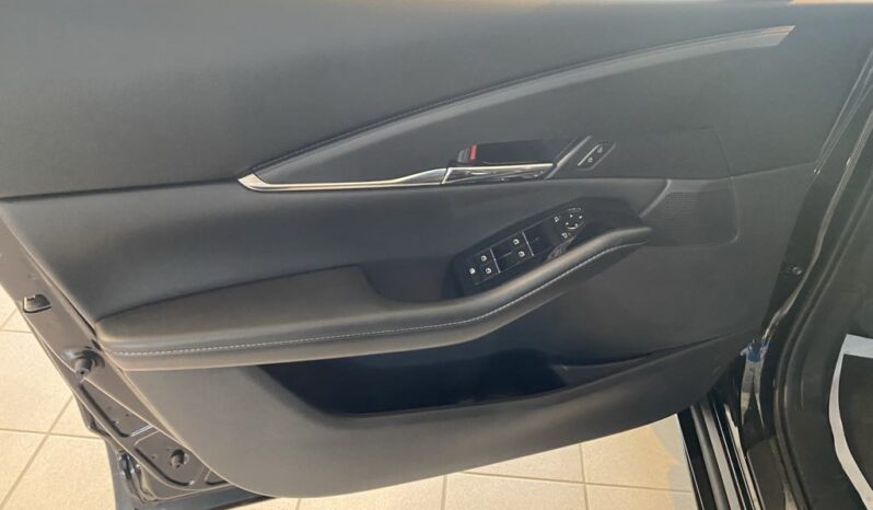 
								2023 Mazda CX-30 GS full									