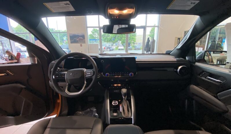 
								2025 Chevrolet Colorado Crew Cab Short Box 4 full									