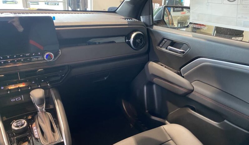 
								2025 Chevrolet Colorado Crew Cab Short Box 4 full									