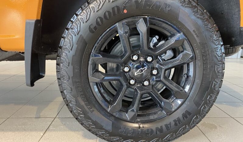 
								2025 Chevrolet Colorado Crew Cab Short Box 4 full									
