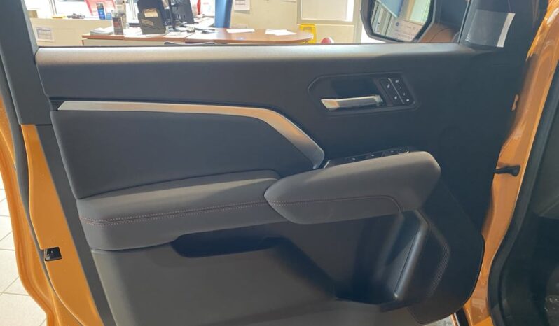 
								2025 Chevrolet Colorado Crew Cab Short Box 4 full									