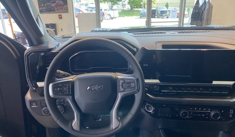 
								2025 Chevrolet Silverado 2500 4wd Crew Cab full									