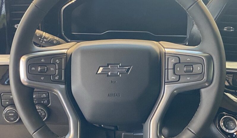 
								2025 Chevrolet Silverado 2500 4wd Crew Cab full									