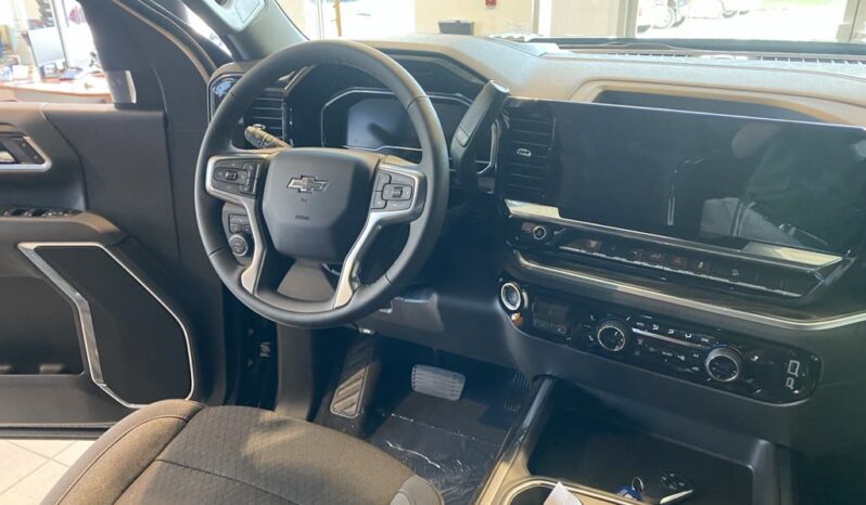 
								2025 Chevrolet Silverado 2500 4wd Crew Cab full									