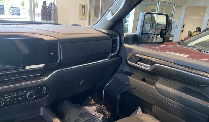 
								2025 Chevrolet Silverado 2500 4wd Crew Cab full									