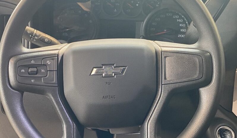 
								2025 Chevrolet Silverado 1500 Crew Cab Short Box 4 full									