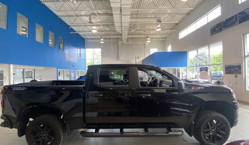 
								2025 Chevrolet Silverado 1500 Crew Cab Short Box 4 full									