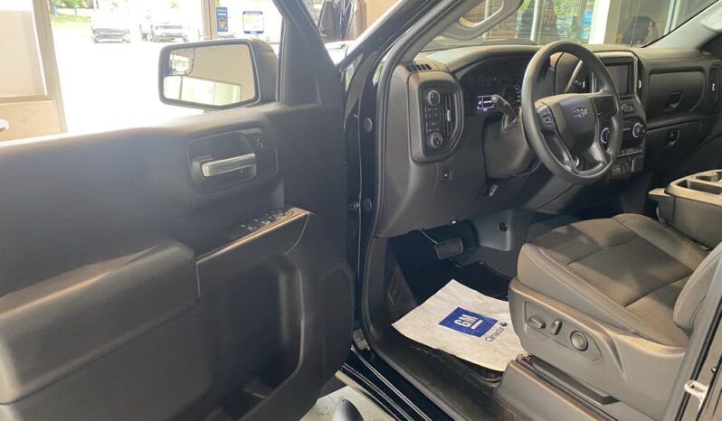 
								2025 Chevrolet Silverado 1500 Crew Cab Short Box 4 full									