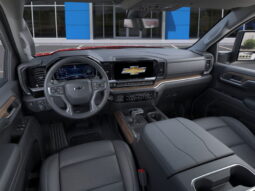 
										2025 Chevrolet Silverado 1500 Crew Cab Standard full									