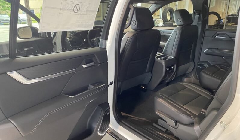 
								2025 GMC Acadia Awd Elevation full									