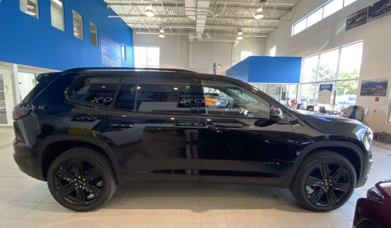 
								2025 GMC Acadia Awd Elevation full									