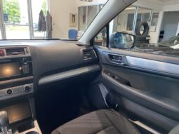 
										2018 Subaru Outback 2.5i At full									