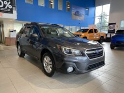 
										2018 Subaru Outback 2.5i At full									