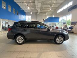 
										2018 Subaru Outback 2.5i At full									