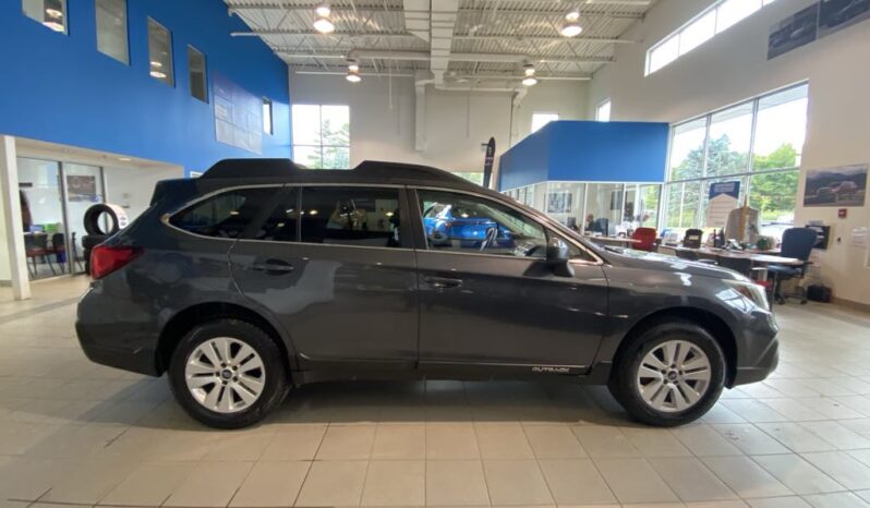 
								2018 Subaru Outback 2.5i At full									