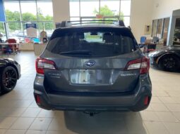 
										2018 Subaru Outback 2.5i At full									