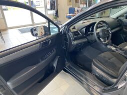 
										2018 Subaru Outback 2.5i At full									