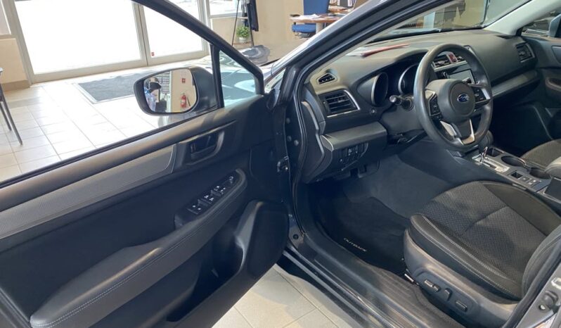 
								2018 Subaru Outback 2.5i At full									