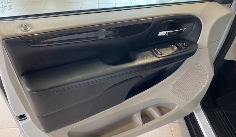 
								2020 Dodge Grand Caravan SXT full									