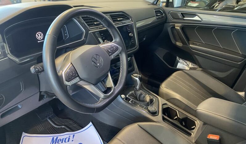 
								2023 Volkswagen Tiguan Comfortline 2.0t 8sp full									