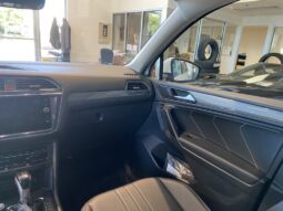 
										2023 Volkswagen Tiguan Comfortline 2.0t 8sp full									