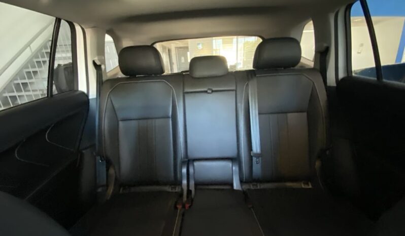 
								2023 Volkswagen Tiguan Comfortline 2.0t 8sp full									