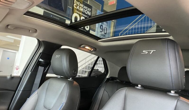 
								2025 Buick Encore GX Sport Touring Awd full									