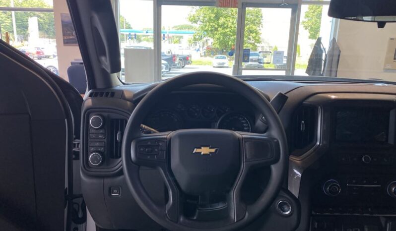 
								2025 Chevrolet Silverado 1500 Crew Cab Standard full									