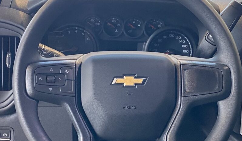 
								2025 Chevrolet Silverado 1500 Crew Cab Standard full									