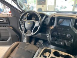 
										2025 Chevrolet Silverado 1500 Crew Cab Standard full									
