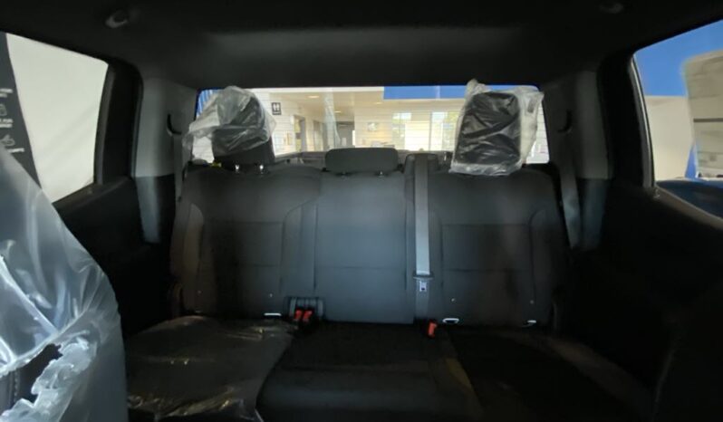 
								2025 Chevrolet Silverado 1500 Crew Cab Standard full									