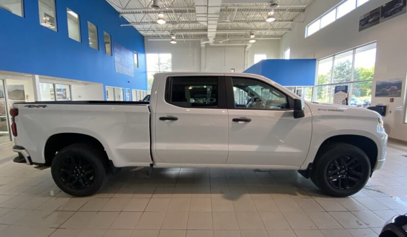 
								2025 Chevrolet Silverado 1500 Crew Cab Standard full									