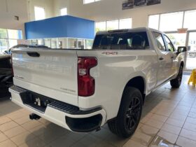 2025 Chevrolet Silverado 1500 Crew Cab Standard