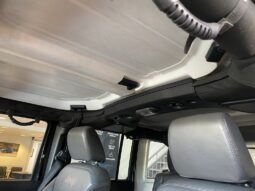 
										2016 Jeep Wrangler Sahara full									