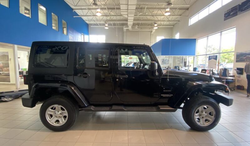 
								2016 Jeep Wrangler Sahara full									