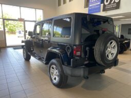 
										2016 Jeep Wrangler Sahara full									