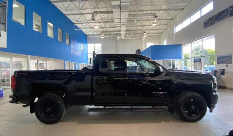 
								2018 Chevrolet Silverado 1500 Double 4×4 Wt full									