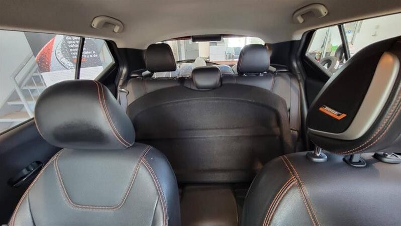 
								2019 Nissan Kicks Sr Cvt full									