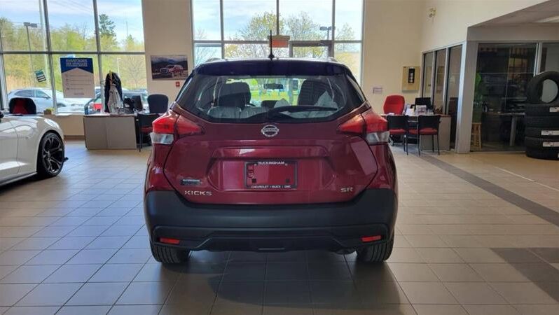 
								2019 Nissan Kicks Sr Cvt full									