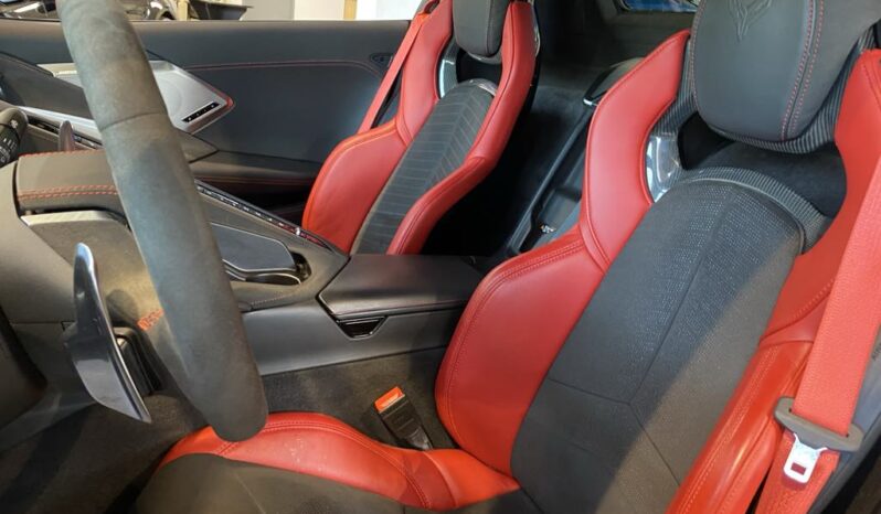 
								2020 Chevrolet Corvette Convertible Stingray full									