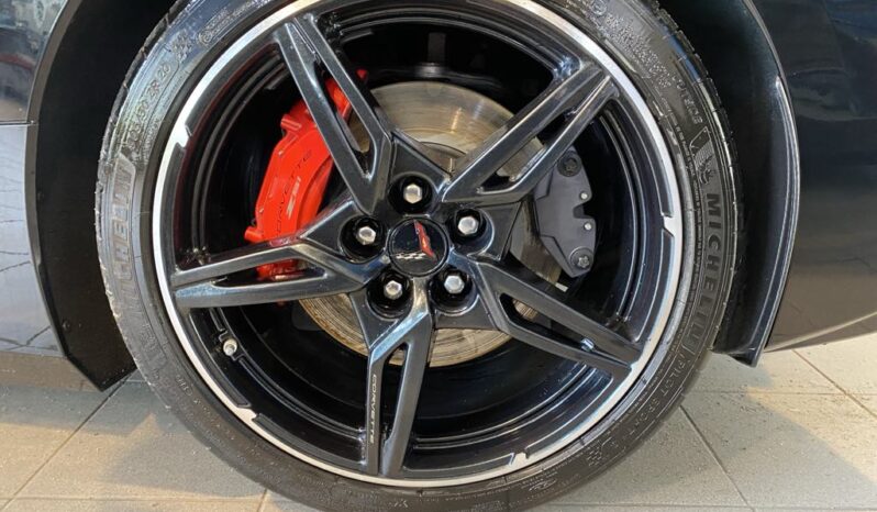 
								2020 Chevrolet Corvette Convertible Stingray full									