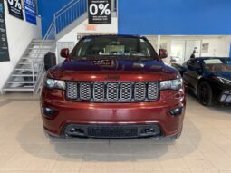 
										2021 Jeep Grand Cherokee Laredo full									