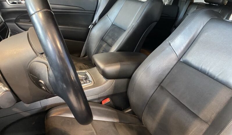 
								2021 Jeep Grand Cherokee Laredo full									
