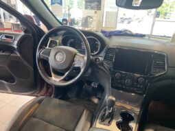 
										2021 Jeep Grand Cherokee Laredo full									