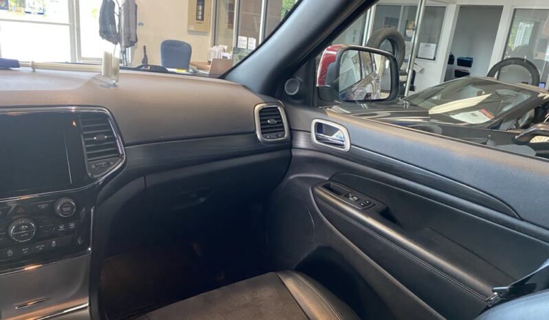
								2021 Jeep Grand Cherokee Laredo full									