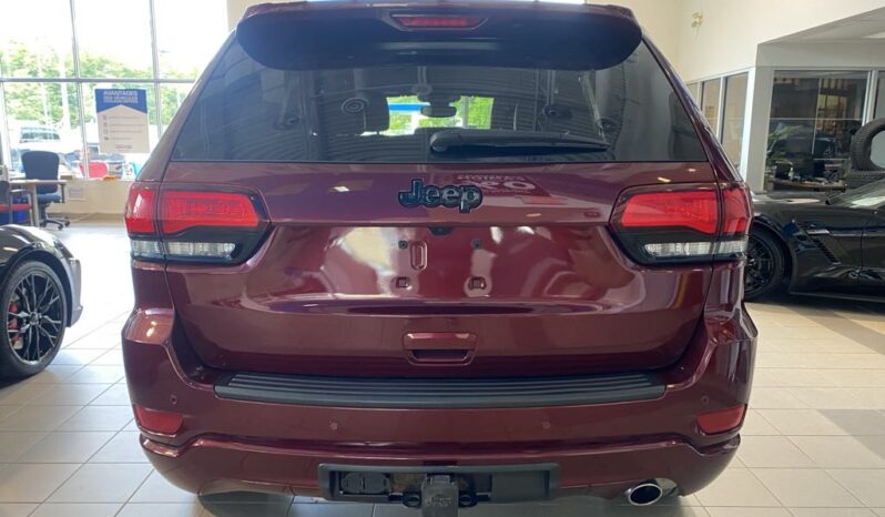 
								2021 Jeep Grand Cherokee Laredo full									
