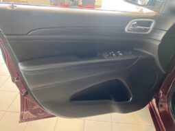 
										2021 Jeep Grand Cherokee Laredo full									
